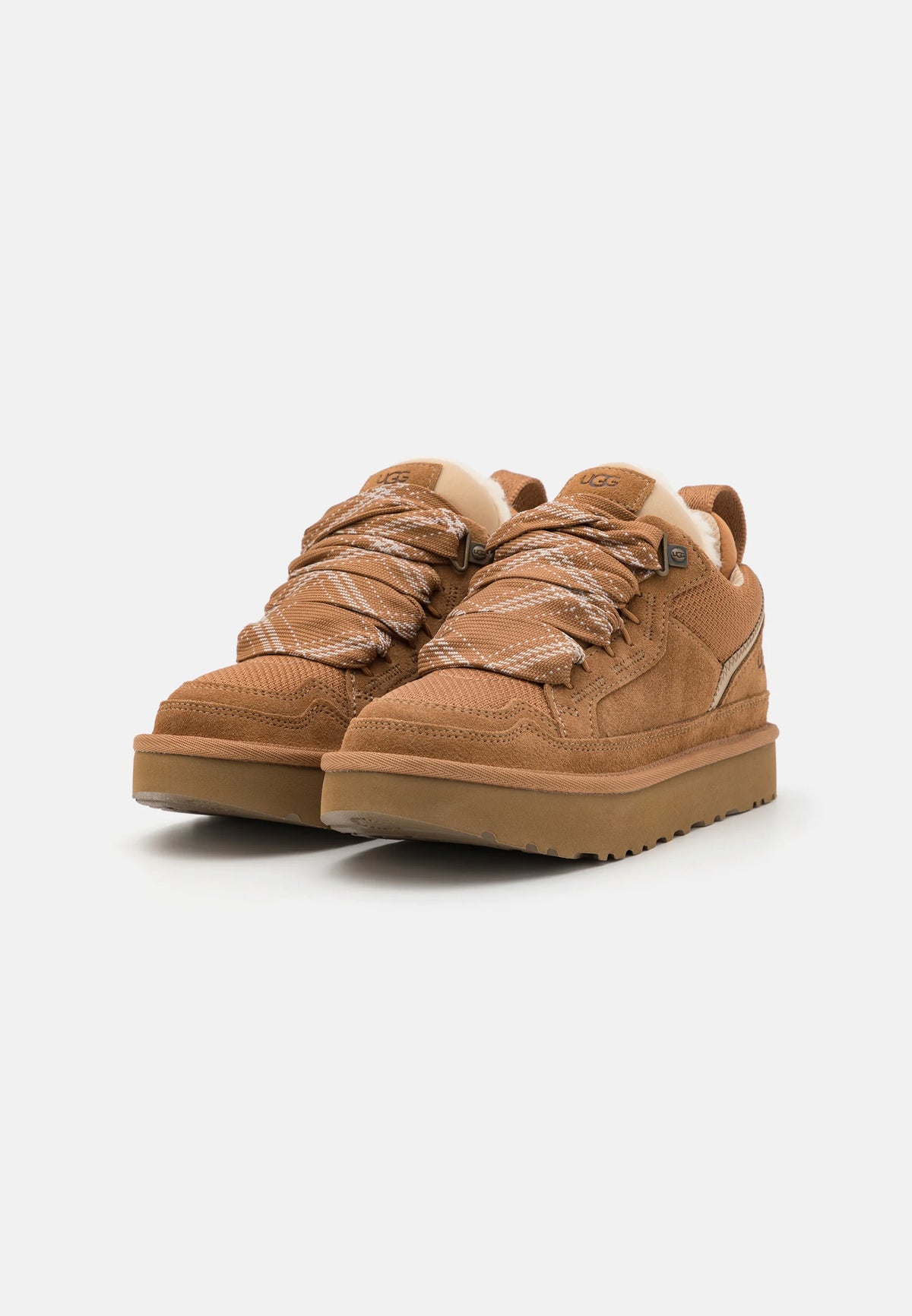 UGG Lowmel Chestnut