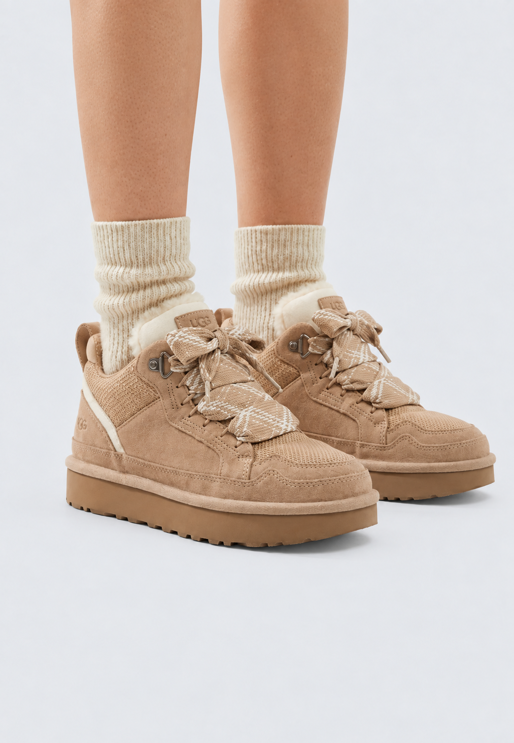 UGG Lowmel Sand